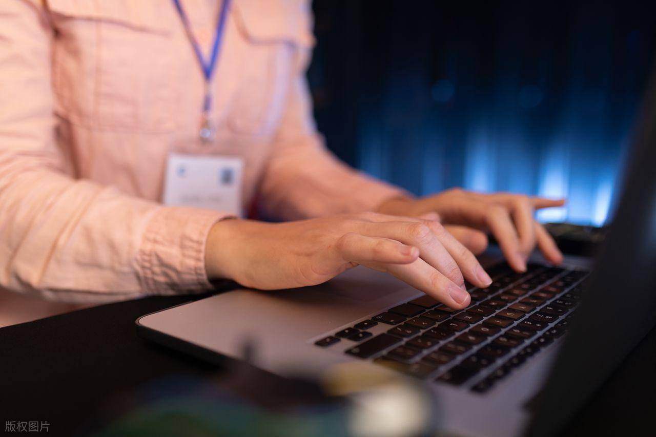 使用自定义函数包裹 WordPress 模板部件实现调试可视化